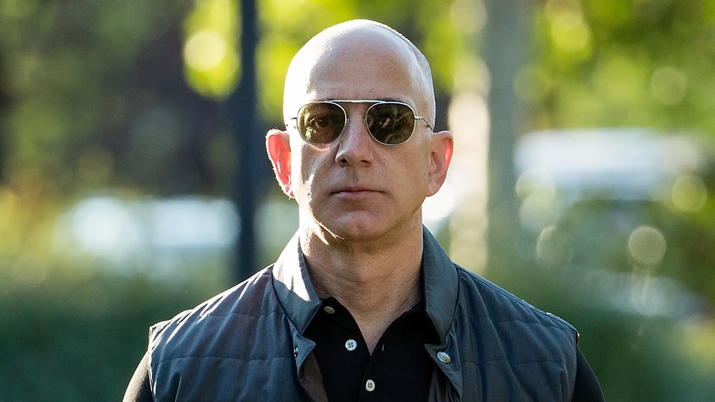 success story of amazon ceo
