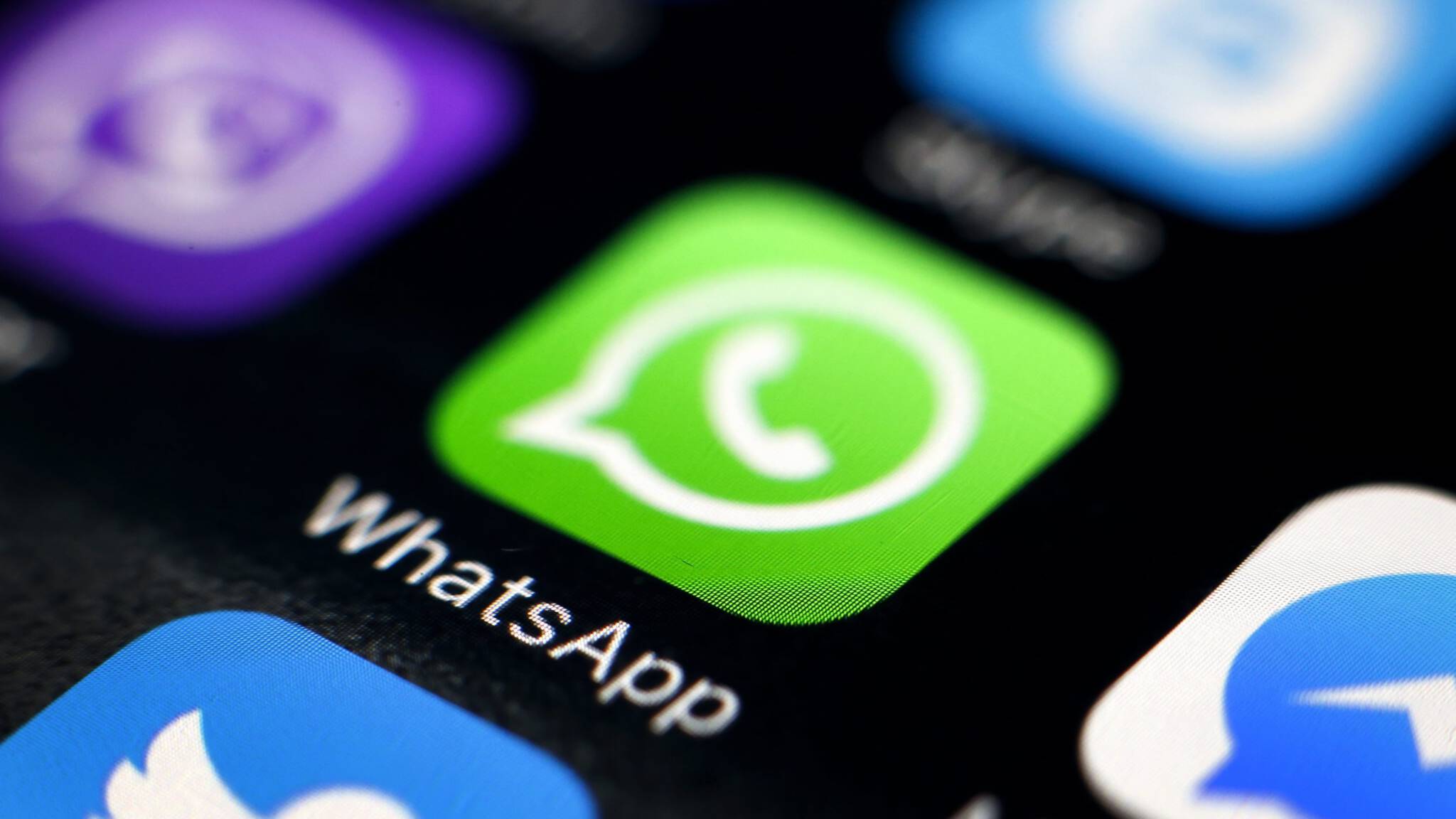 Whatsapp Joins Secret Messaging App Club | Self-destructing Message Feature Coming Soon?